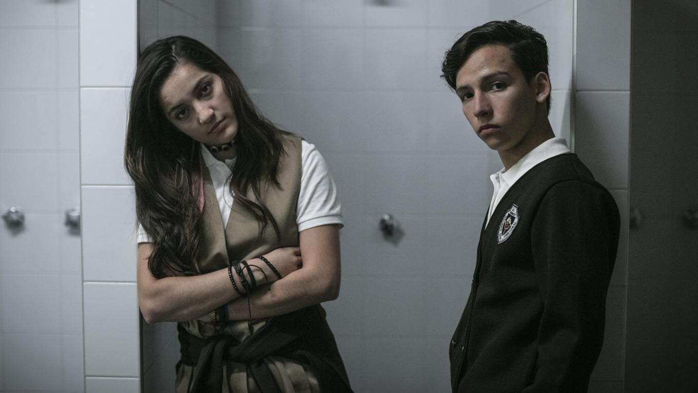 Backdrop for Mírame