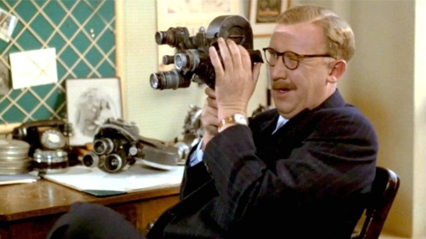 Backdrop for Newsfront