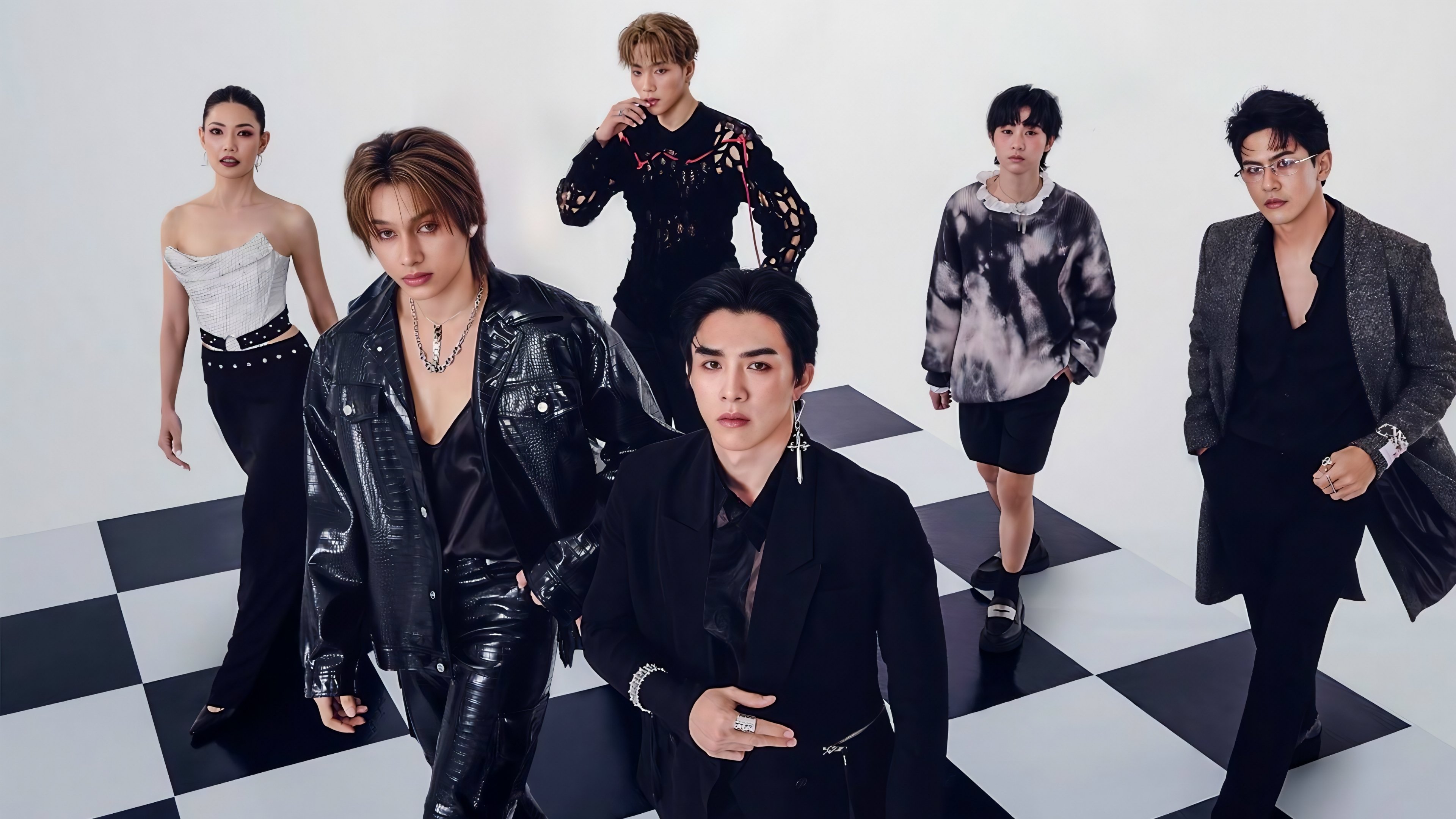 Backdrop for Top Form