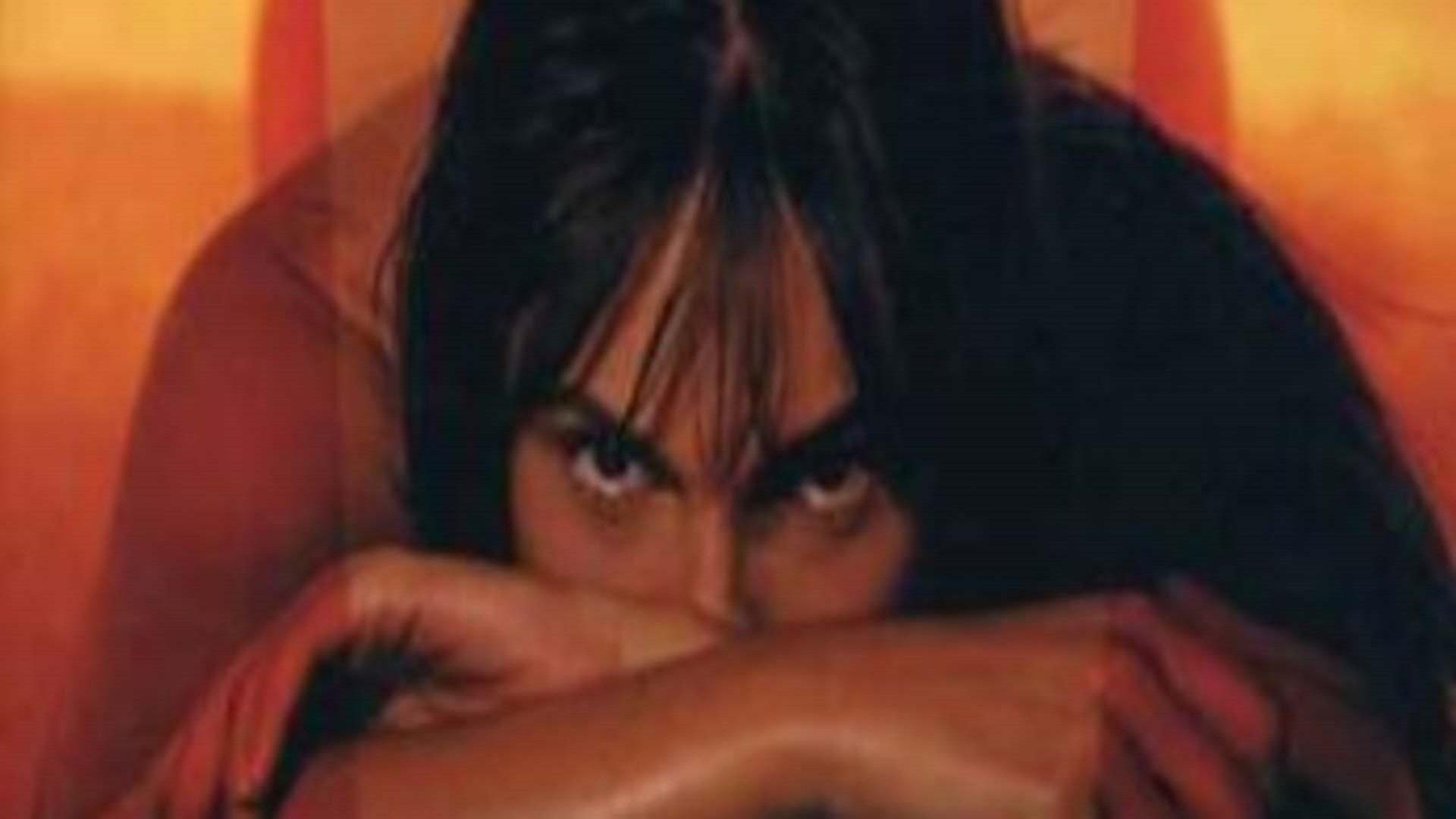 Backdrop for The Seductress