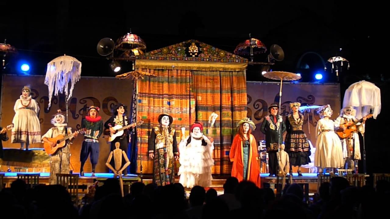 Backdrop for GRUPO GALPÂO: Os Gigantes da Montanha na Praça do Papa