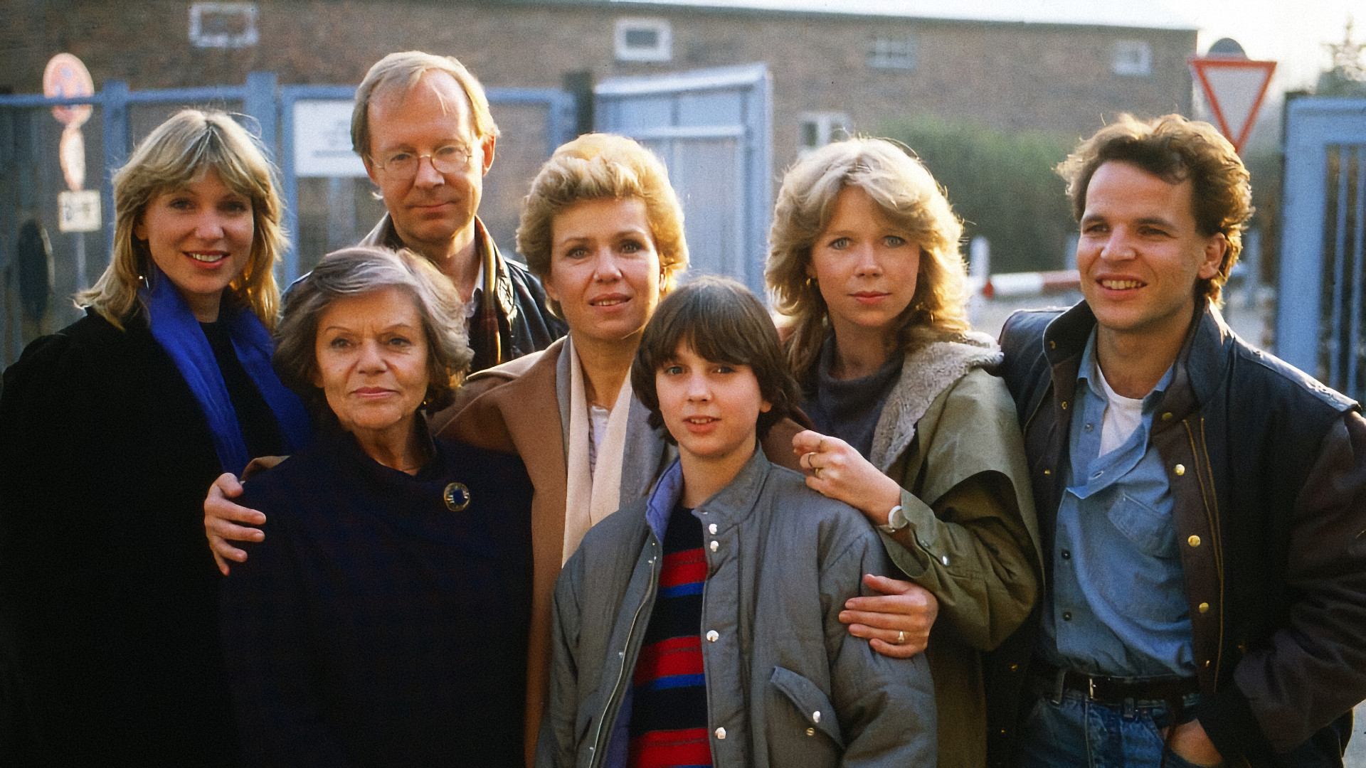 Backdrop for Diese Drombuschs