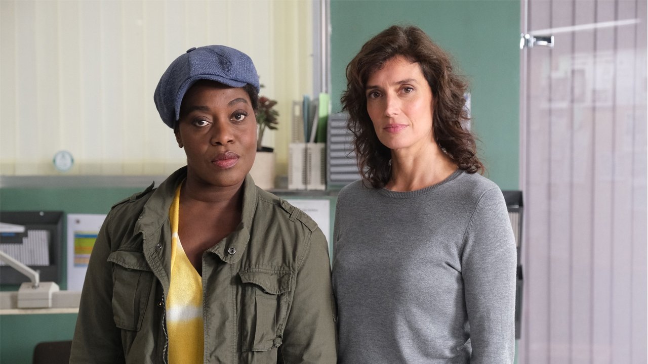 Backdrop for Crime Is Her Game