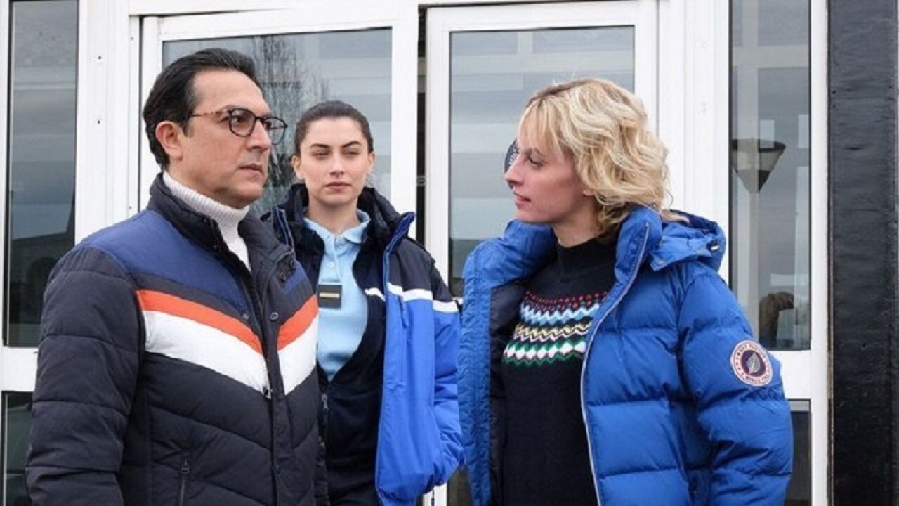 Backdrop for Les Mystères de l'école de gendarmerie