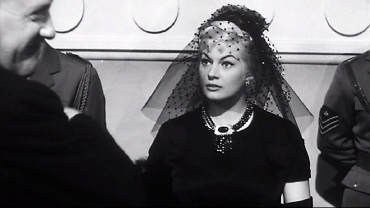 Backdrop for A porte chiuse