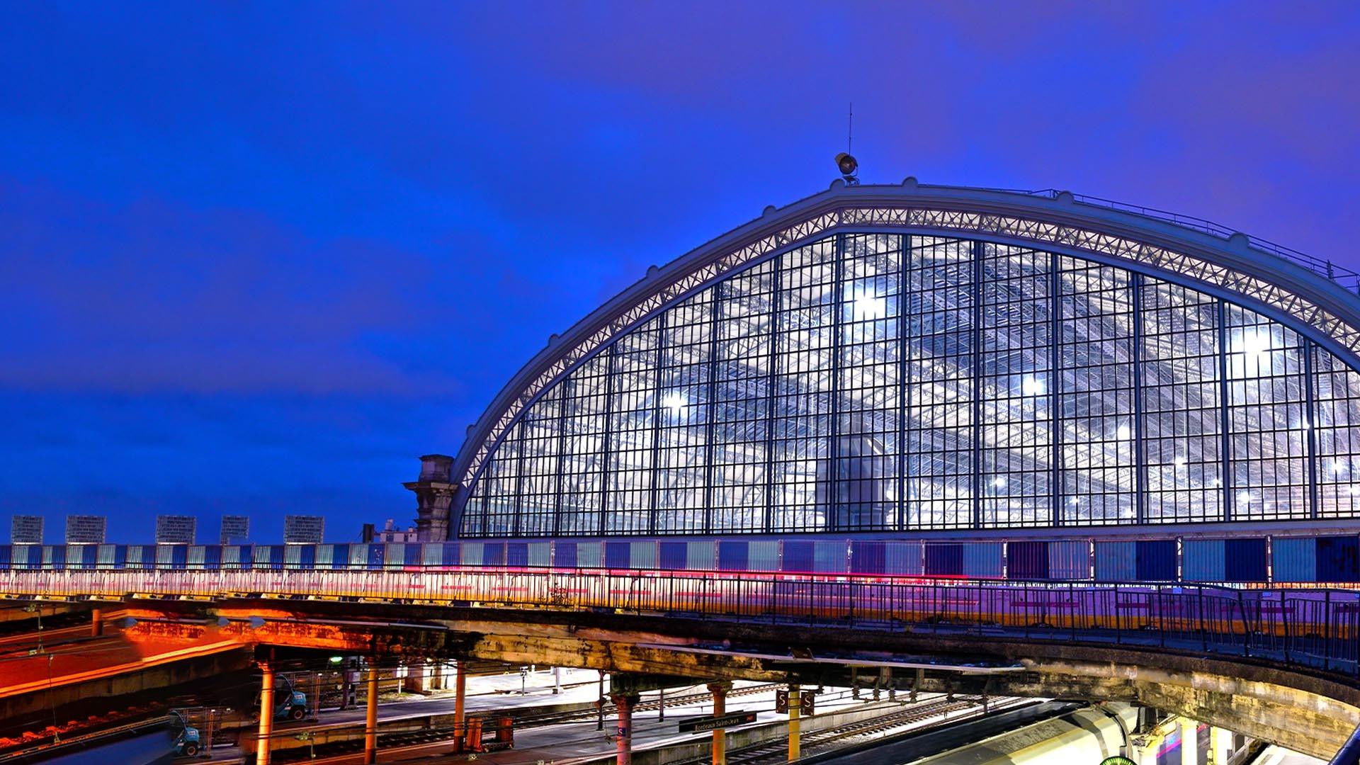 Backdrop for Gares de France : Constructions monumentales