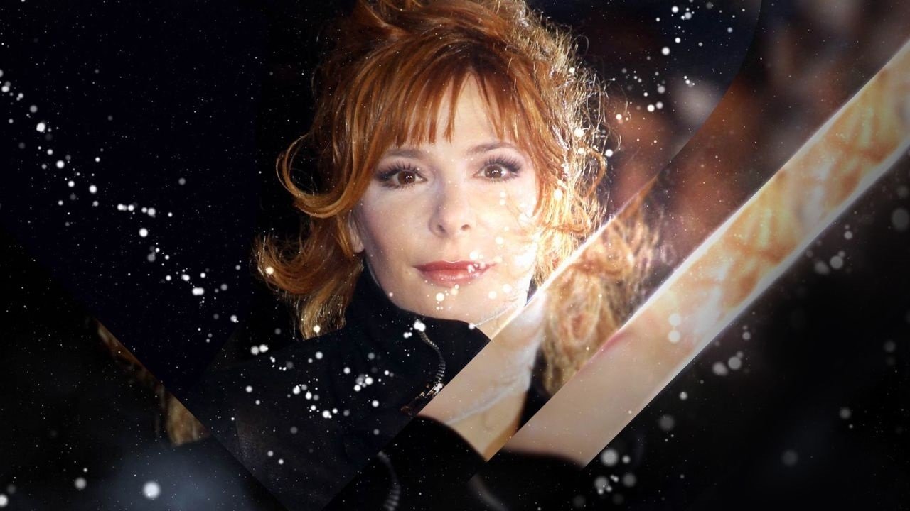 Backdrop for Mylène Farmer - Dans Le Cœur Des Français