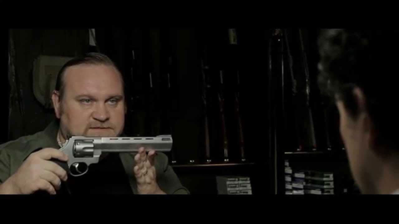 Backdrop for Pájaros negros