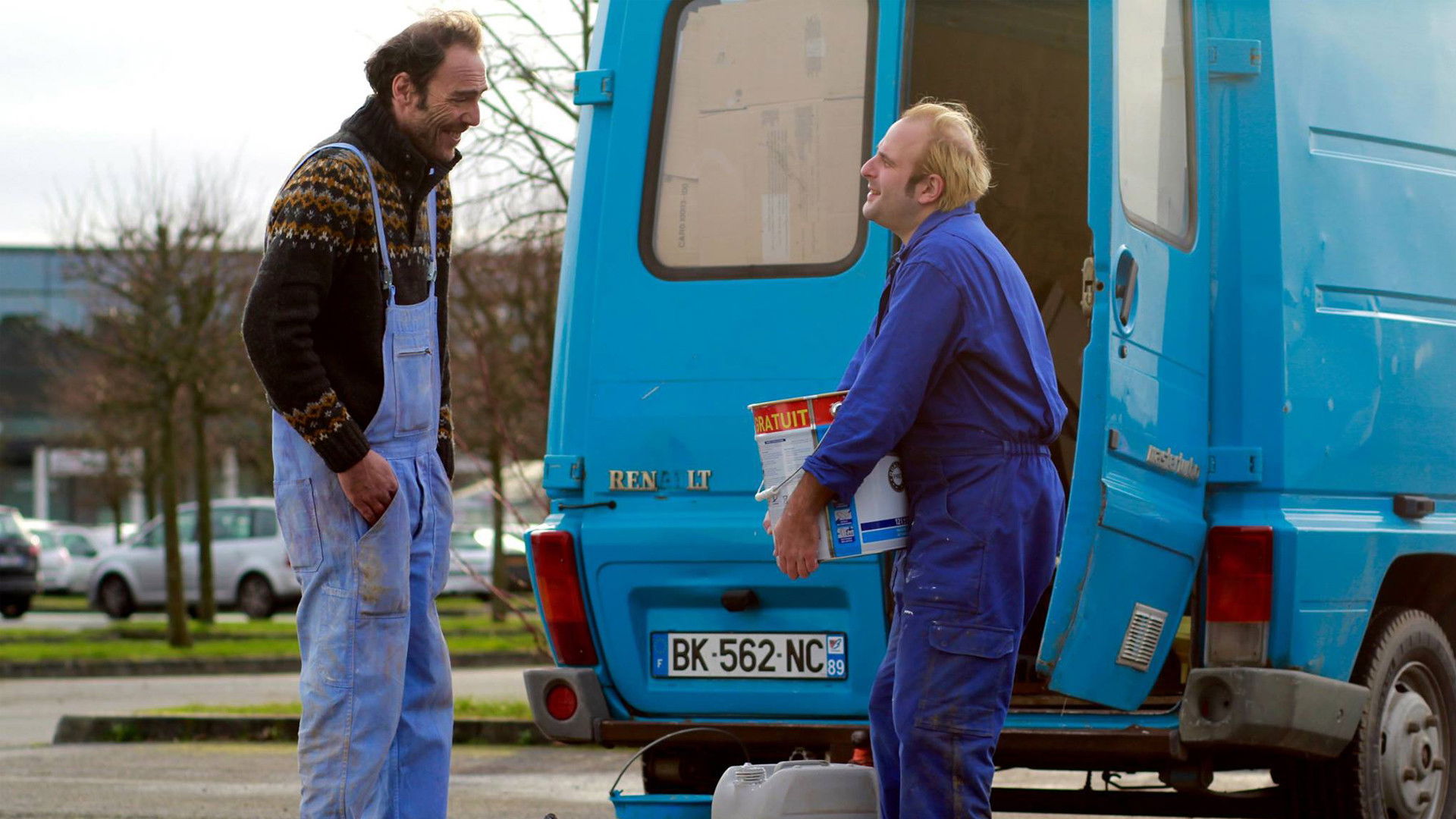 Backdrop for Des Plans Sur La Comète