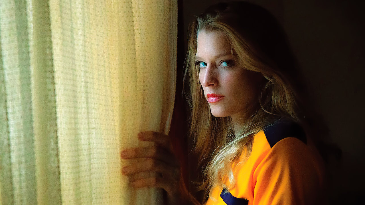 Backdrop for Girl on the Third Floor