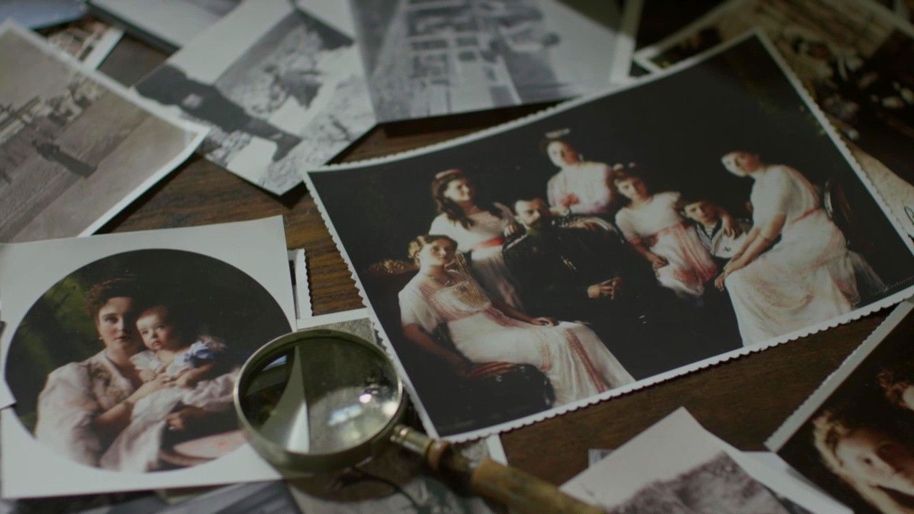 Backdrop for In the Turmoil of the Russian Revolution