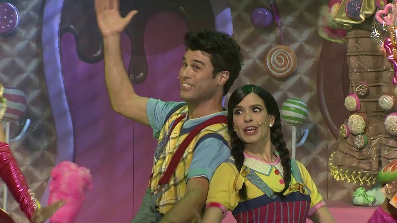 Backdrop for Ami and Tami The Musical