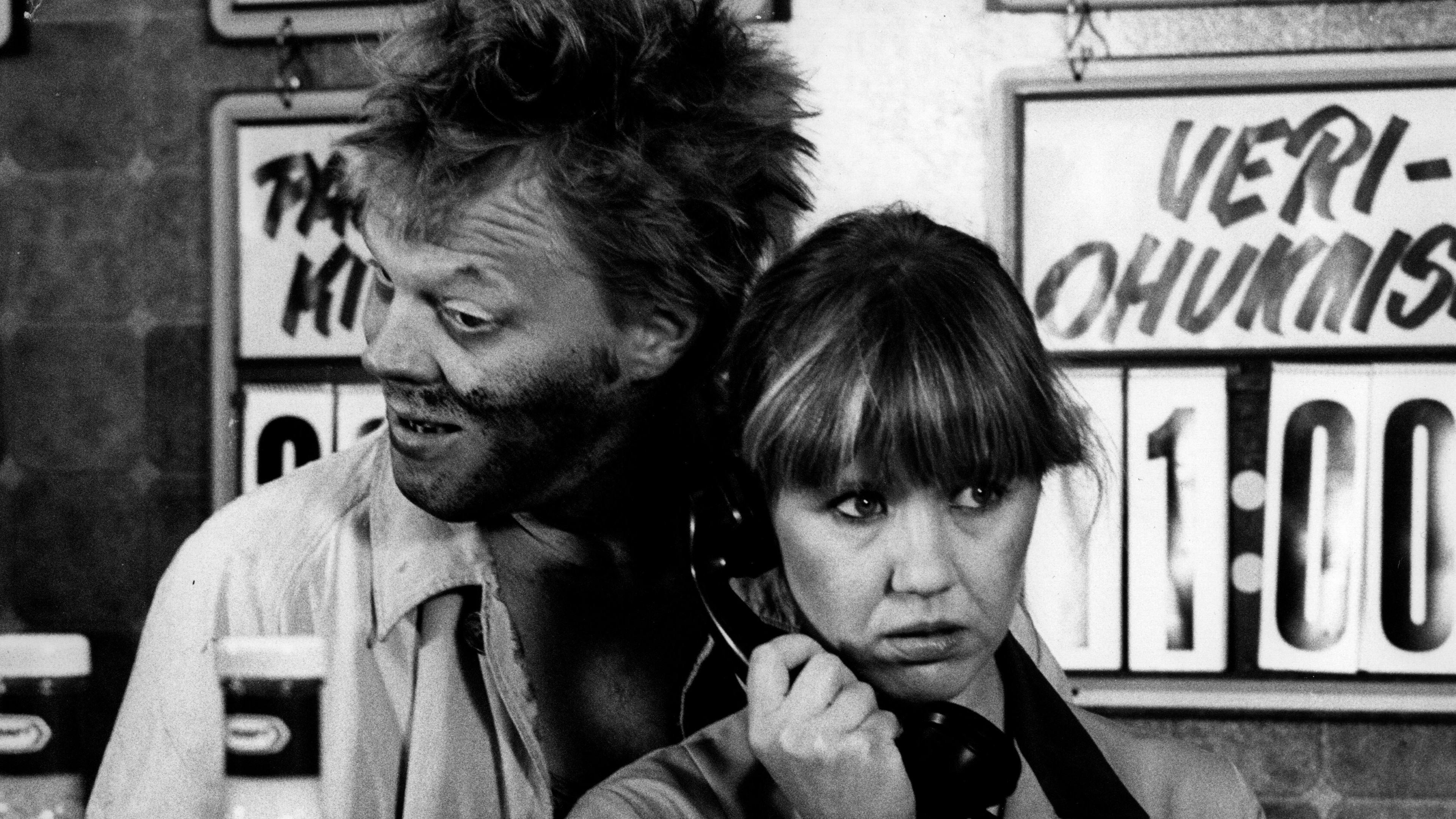 Backdrop for Uuno Turhapuron aviokriisi