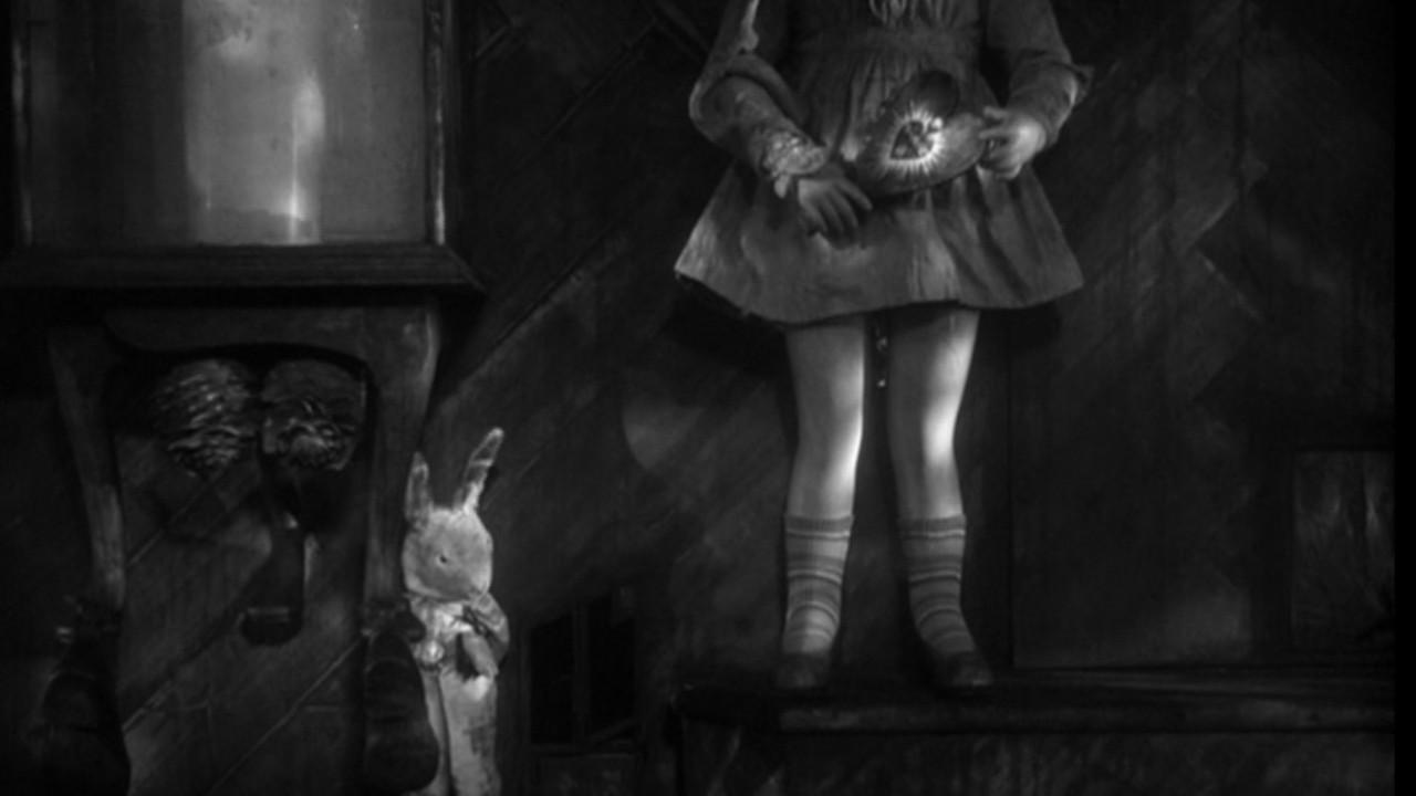 Backdrop for Stille Nacht II: Are We Still Married?