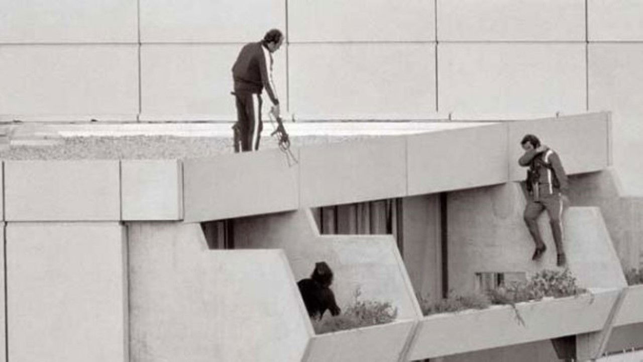 Backdrop for Tod und Spiele - München '72