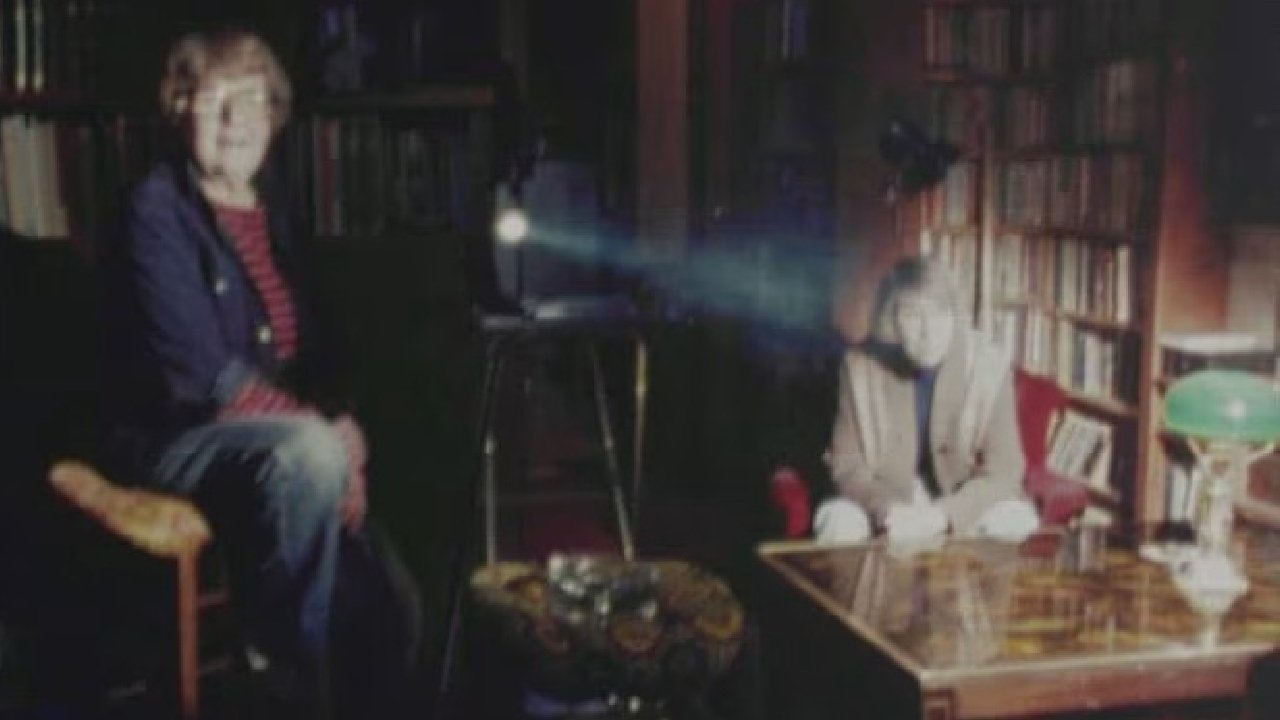 Backdrop for Tove and the Sea