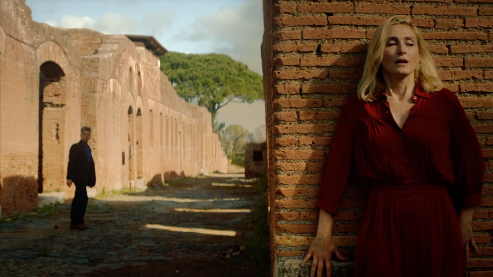 Backdrop for Like an Actress