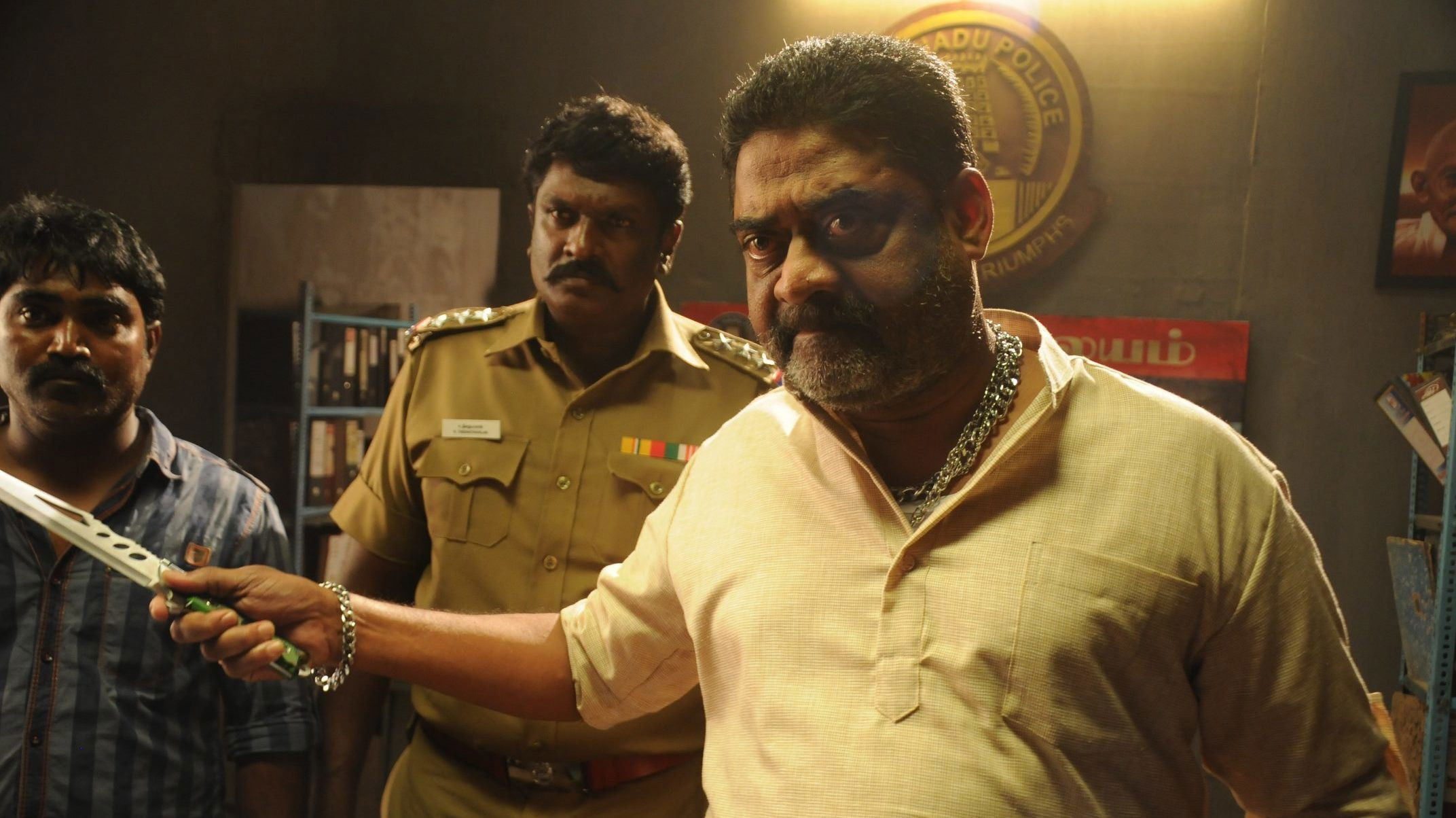 Backdrop for Pichuvakaththi