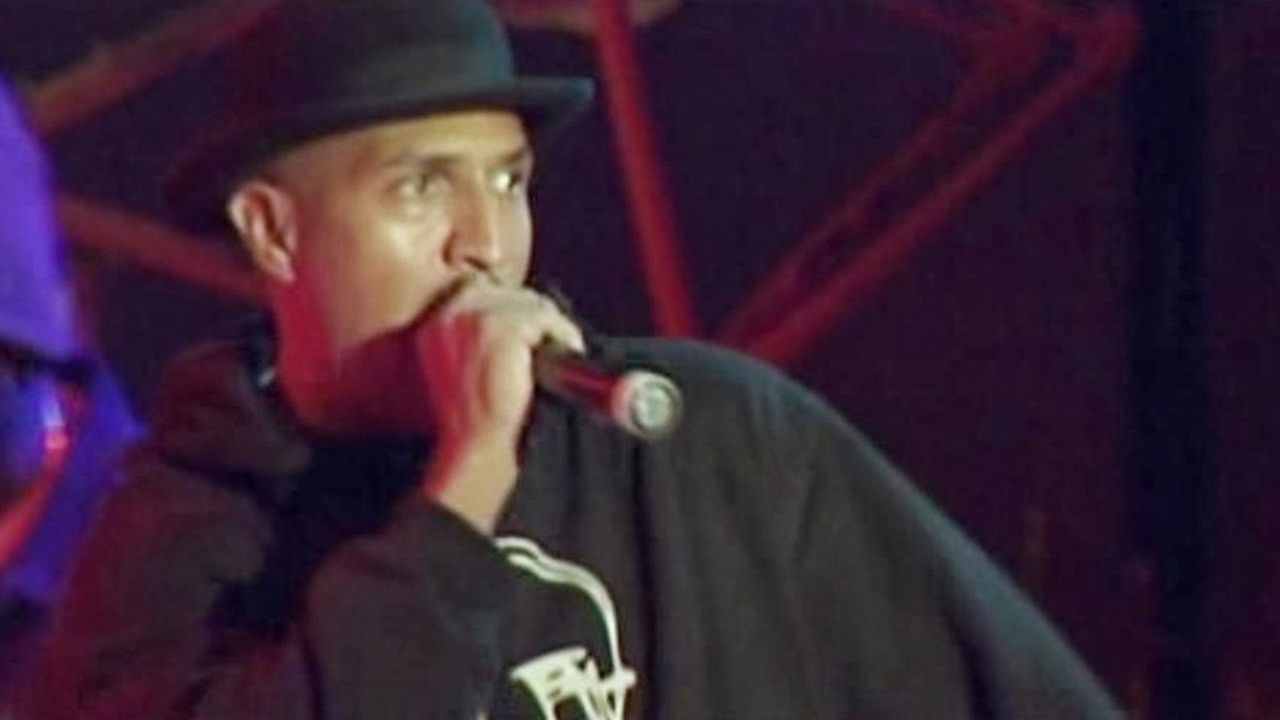 Backdrop for Racionais MC's - 1000 Trutas, 1000 Tretas