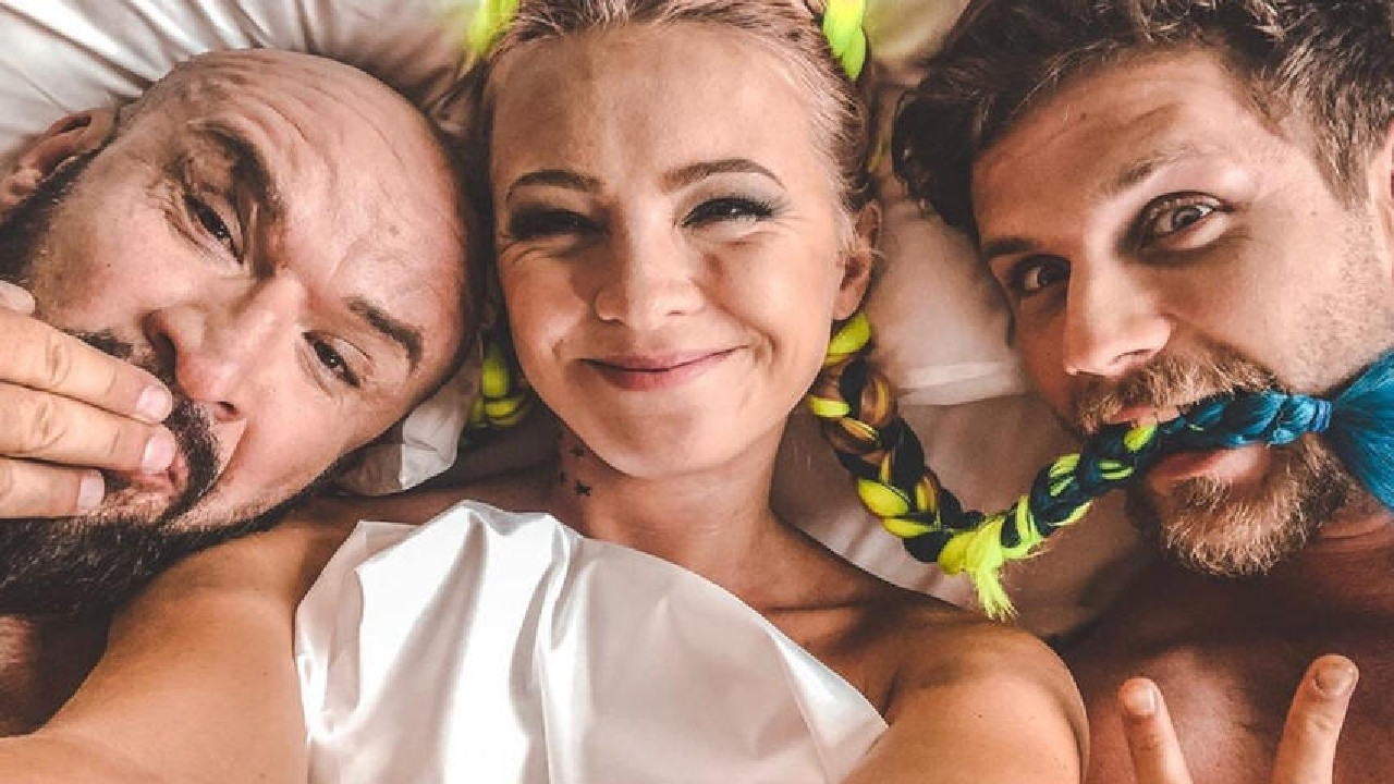 Backdrop for Swingers