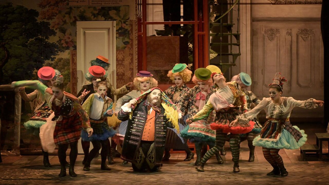 Backdrop for La Vie parisienne