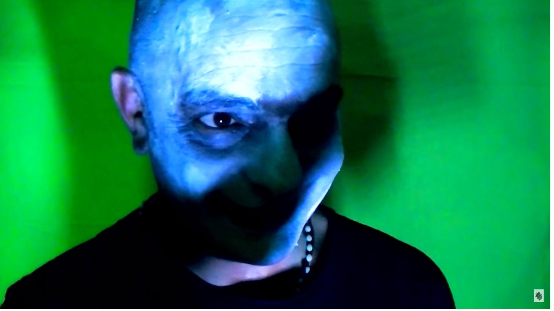 Backdrop for Cafetera Perdida