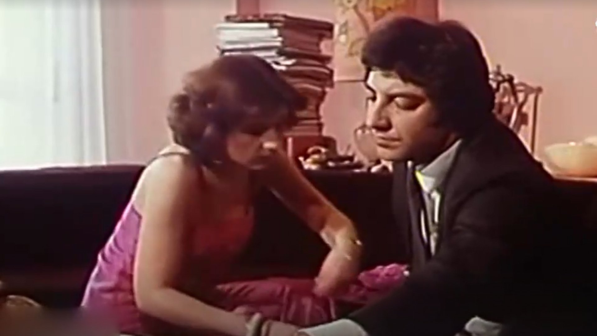 Backdrop for Girls with Curves