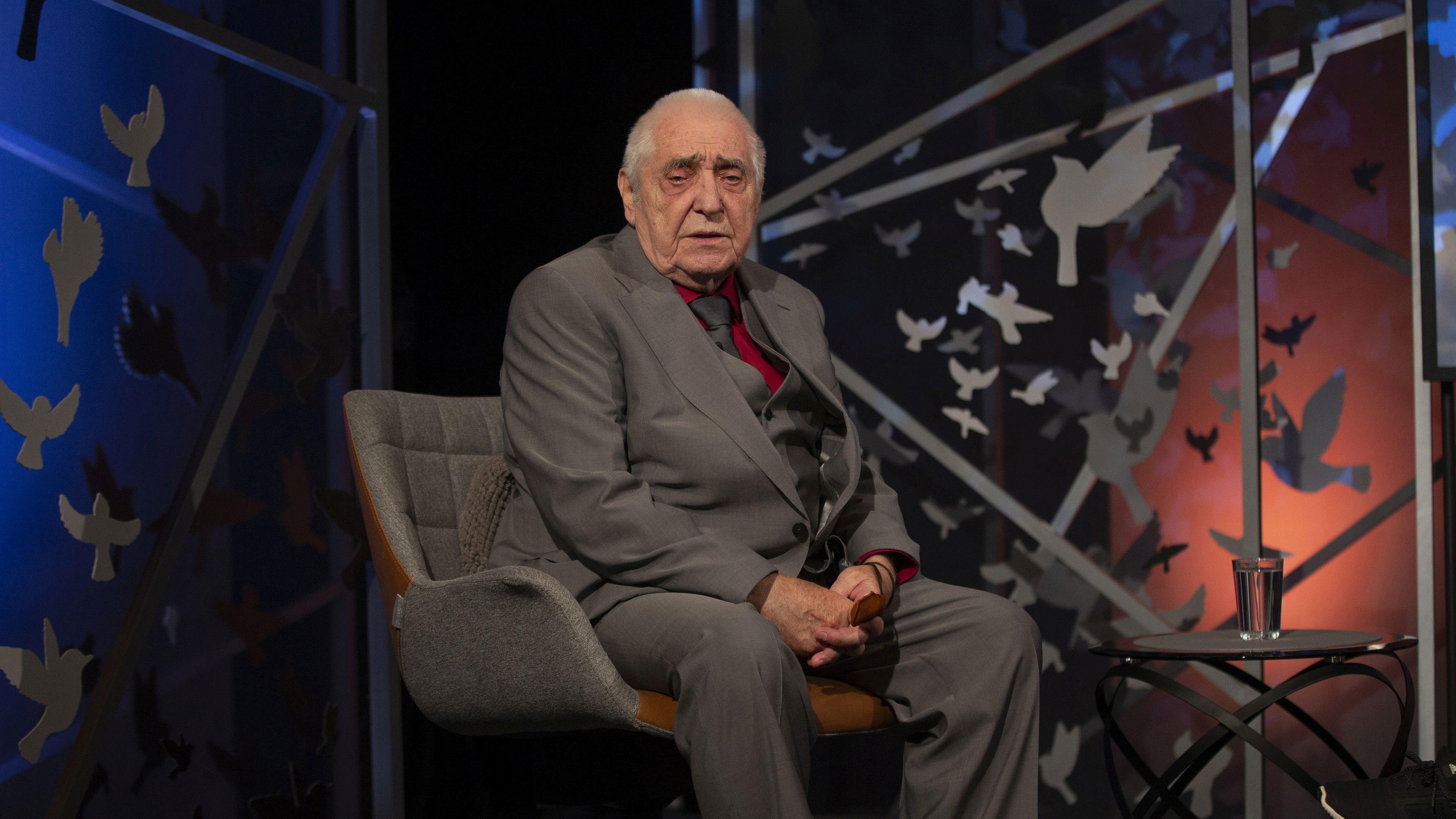 Backdrop for Kabinet Dr. Honzáka