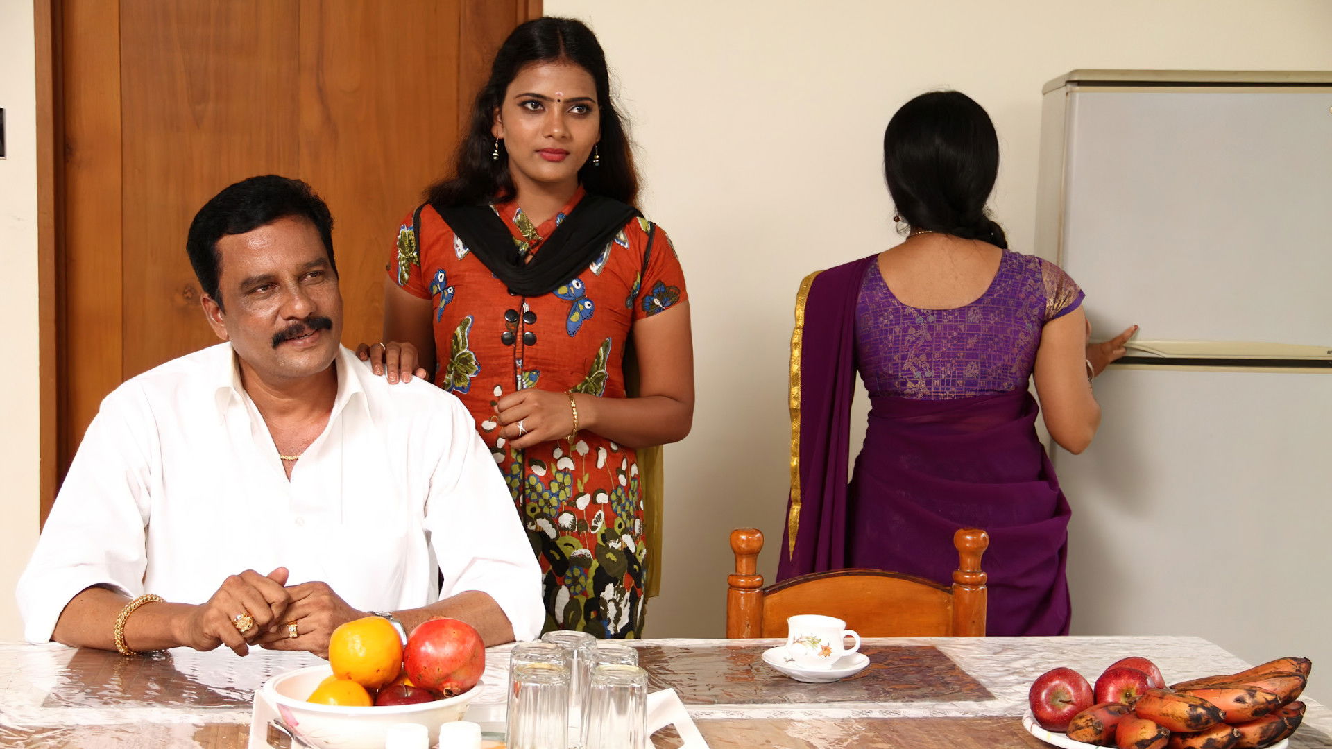 Backdrop for Avalukkenna Azhagiya Mugam