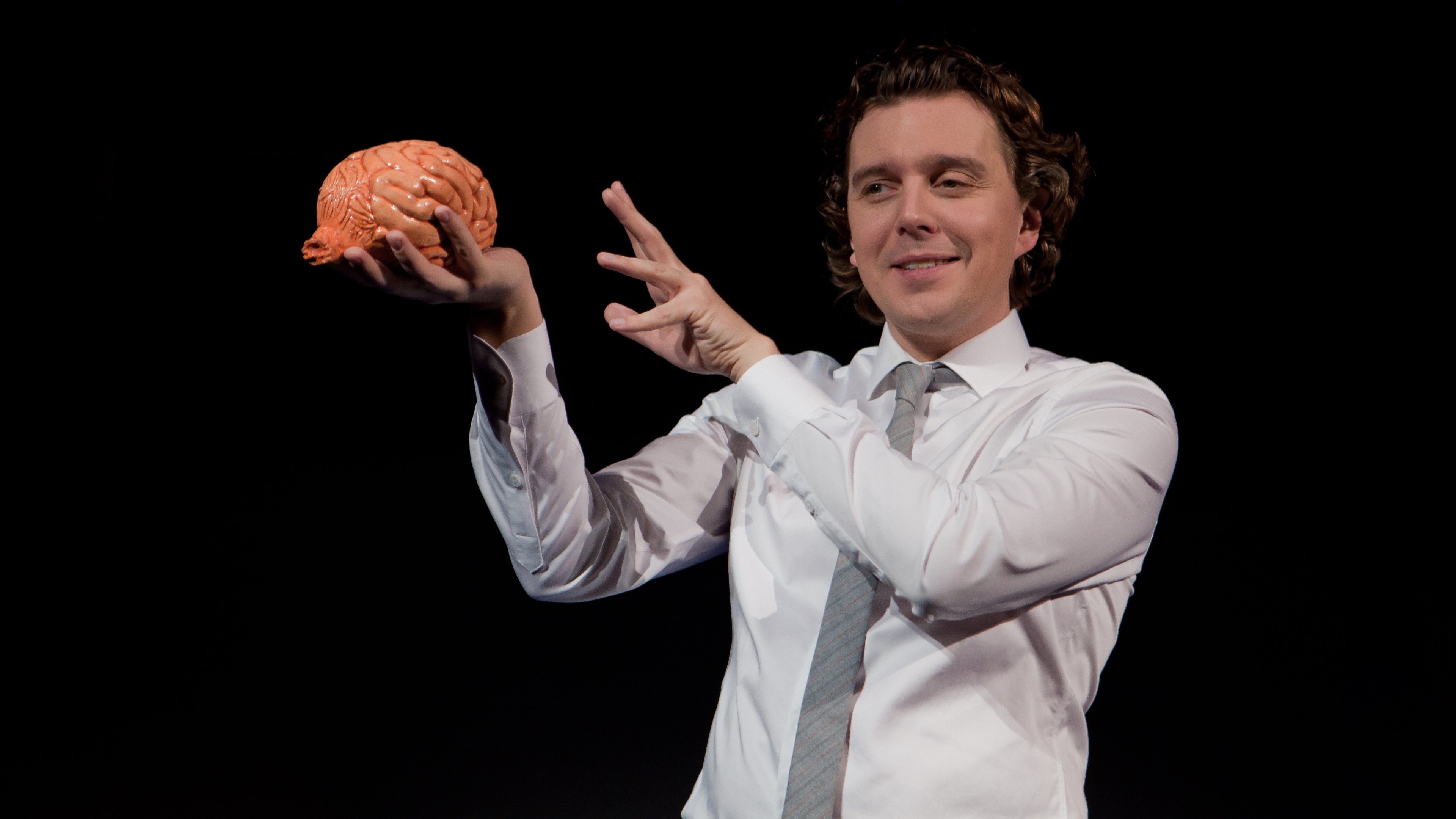 Backdrop for Alex Vizorek est une œuvre d'art