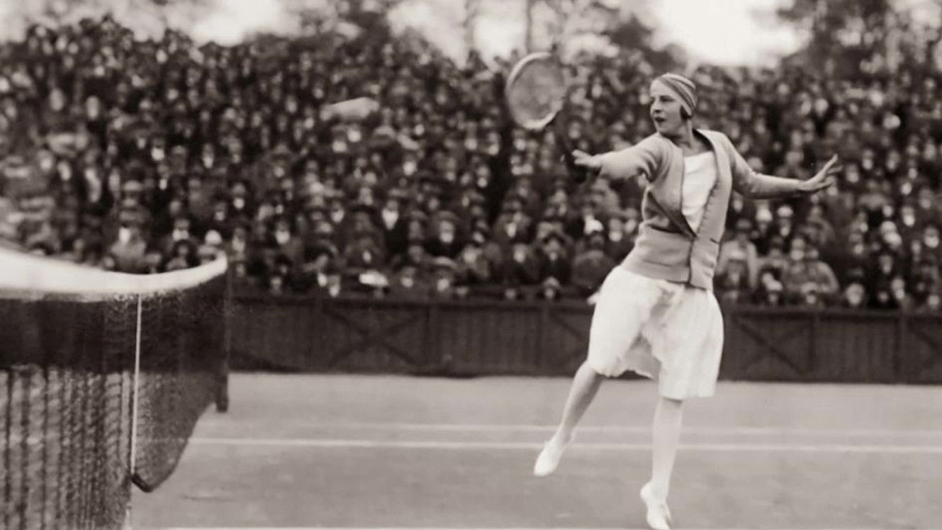 Backdrop for Suzanne Lenglen, the court of liberty