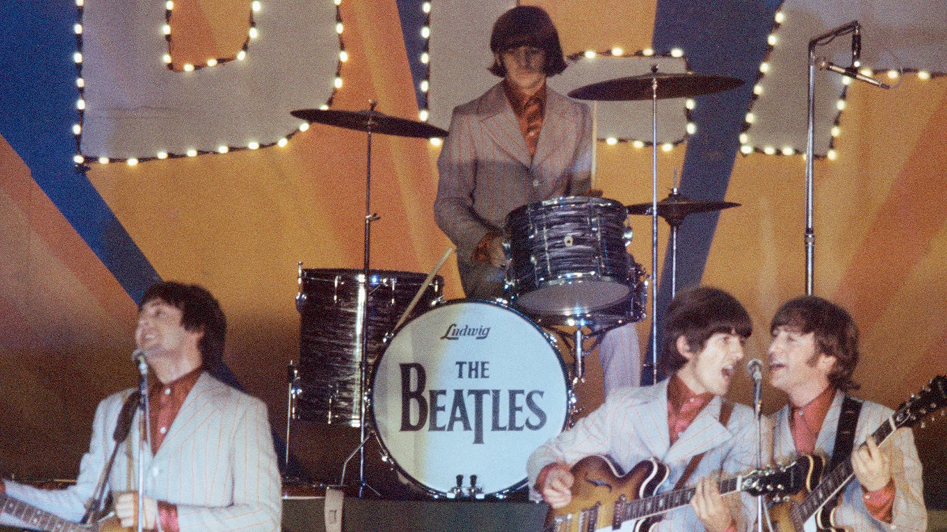 Backdrop for The Beatles: In Japan (7/1/1966)