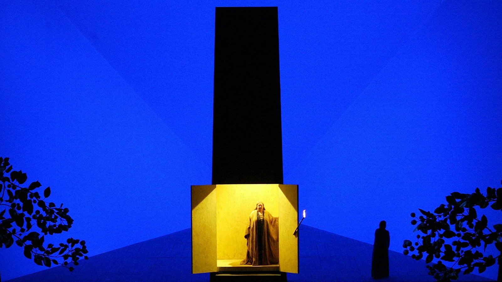 Backdrop for Tristan und Isolde