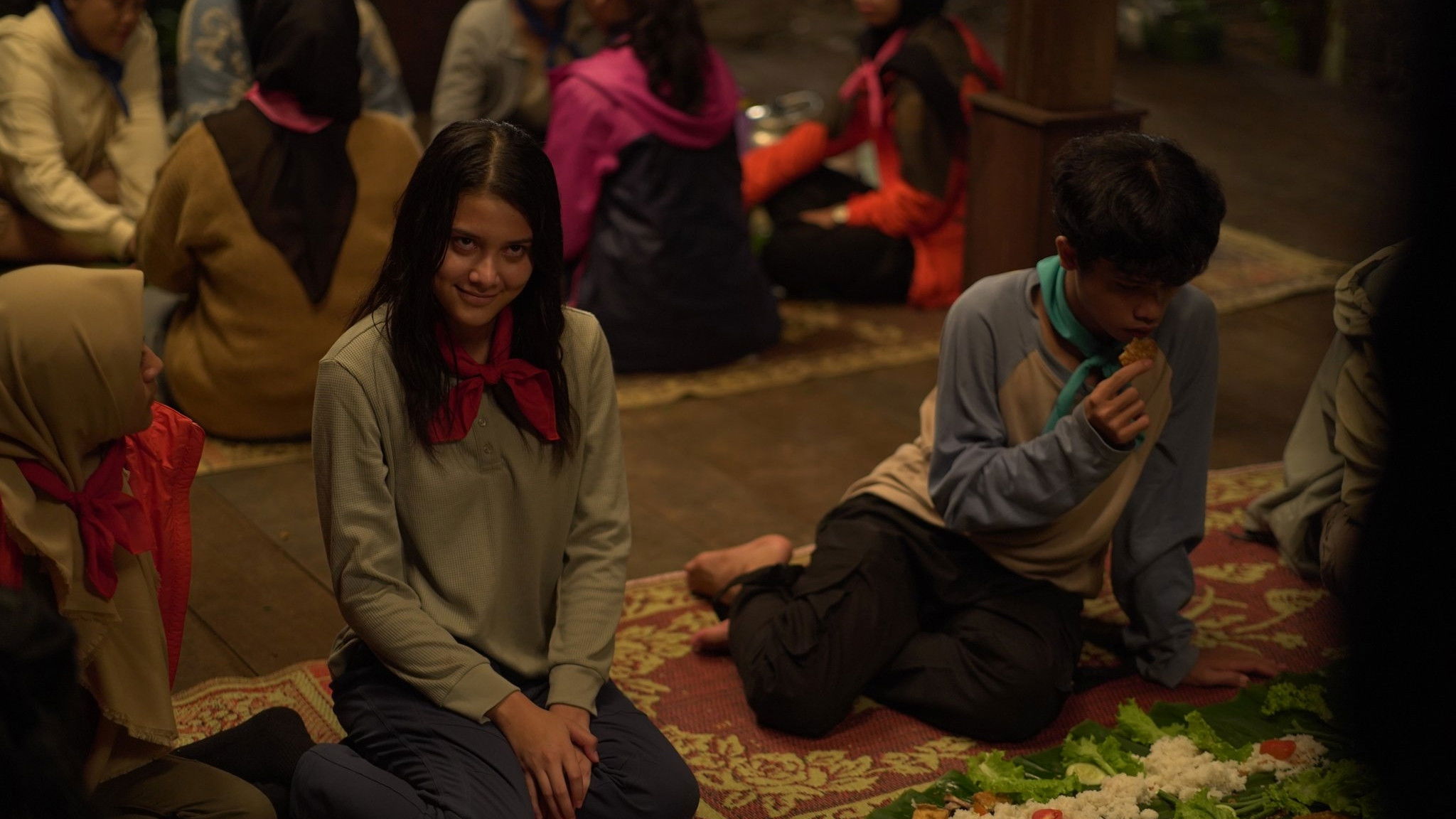 Backdrop for Kemah Terlarang: Kesurupan Massal