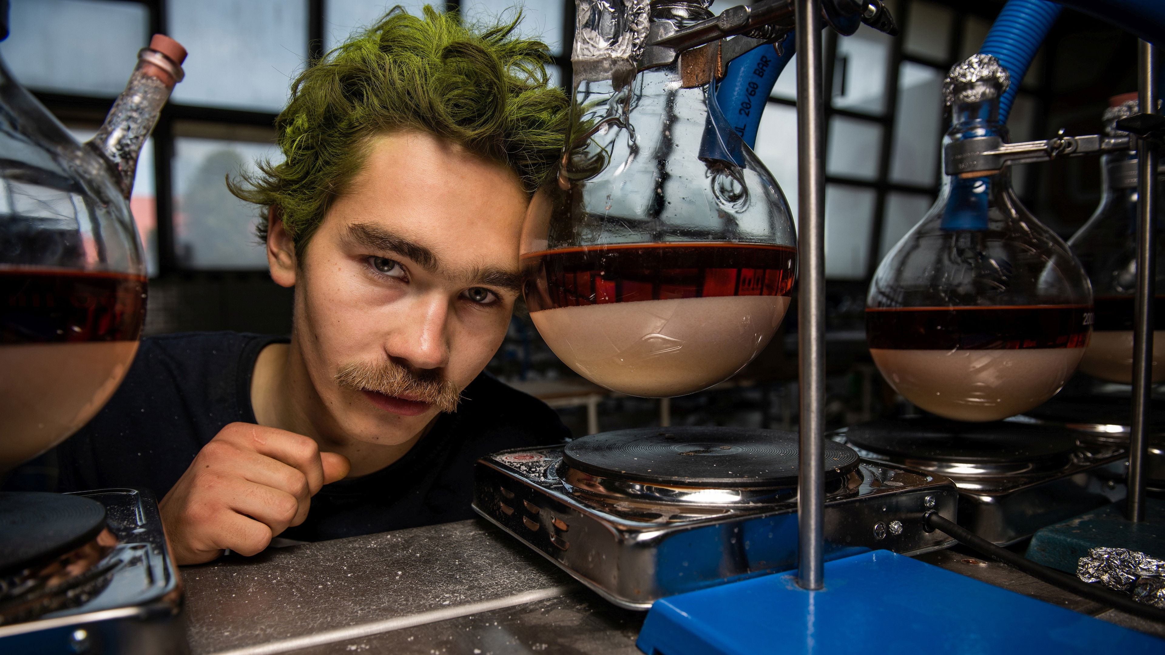 Backdrop for Zrádci