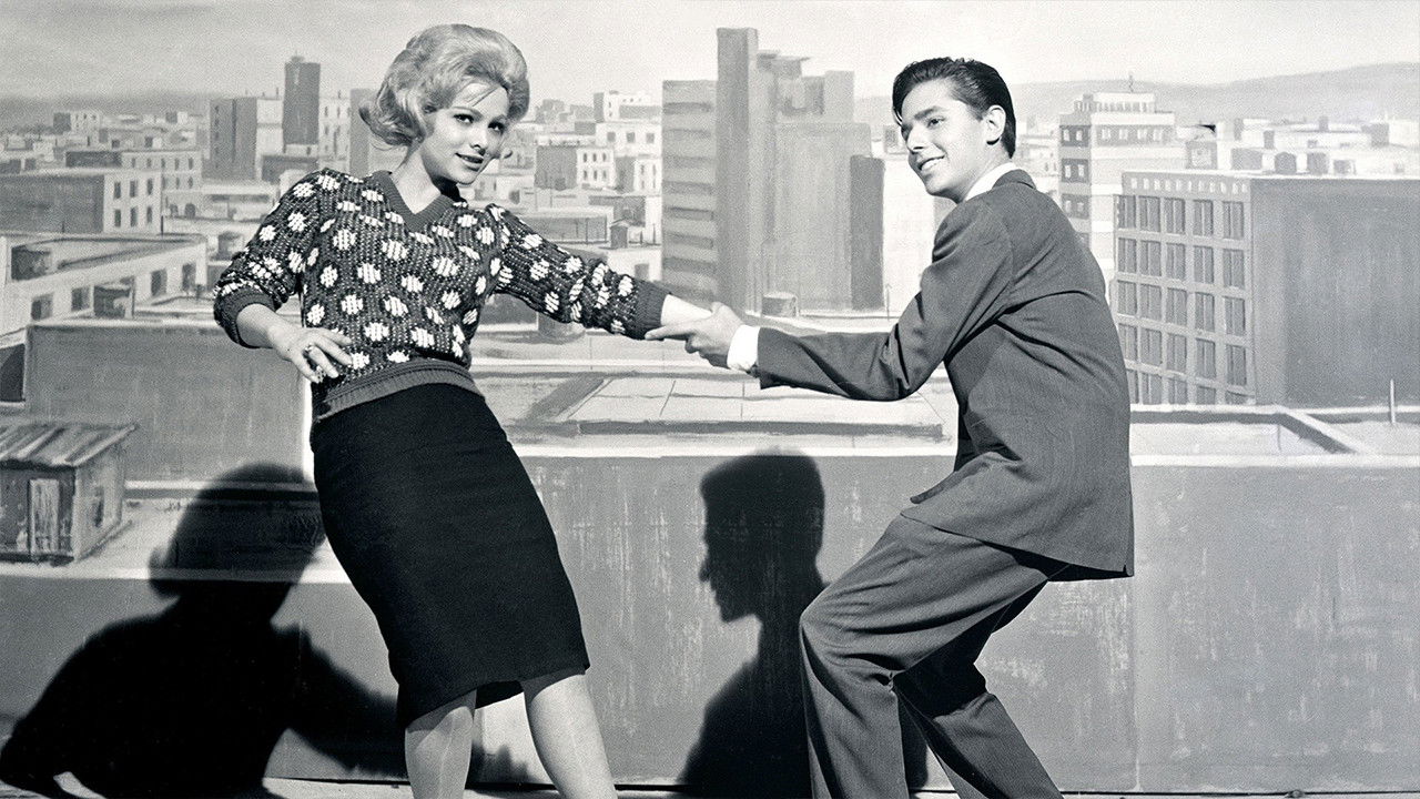 Backdrop for Twist: Locura de juventud