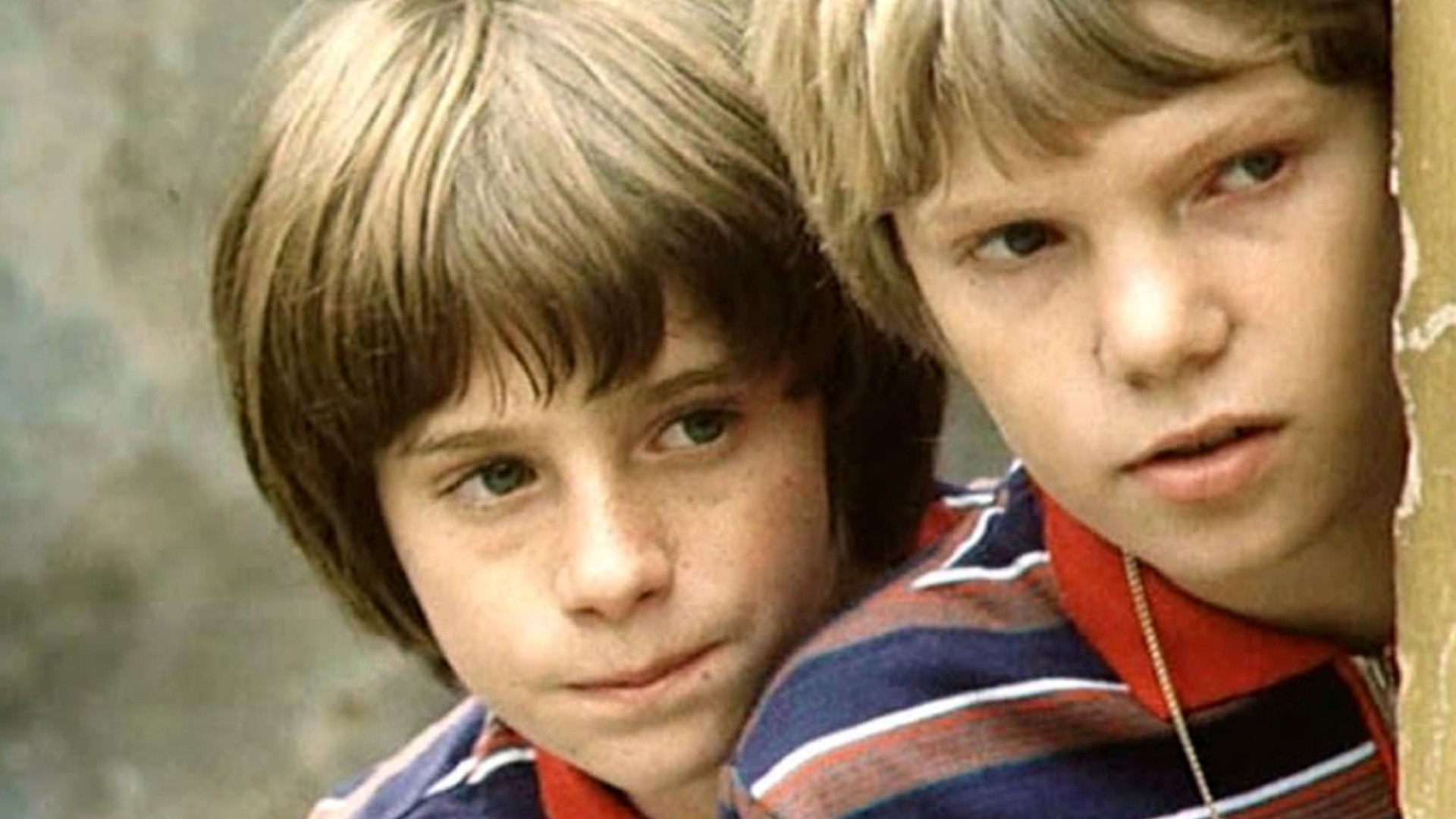 Backdrop for Don't Look Back, There Is a Horse Behind Us