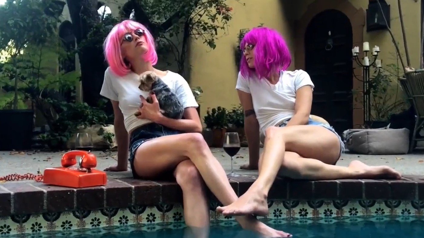 Backdrop for Mondo Hollywoodland