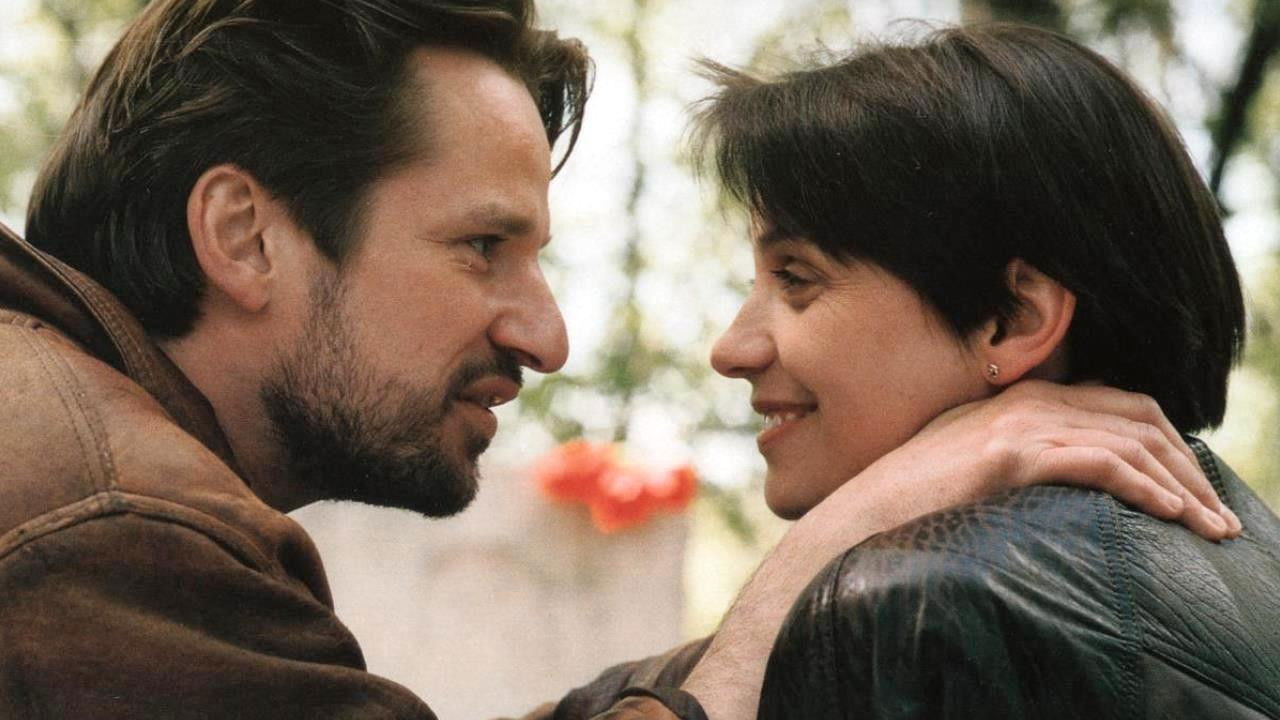 Backdrop for The Russian Singer