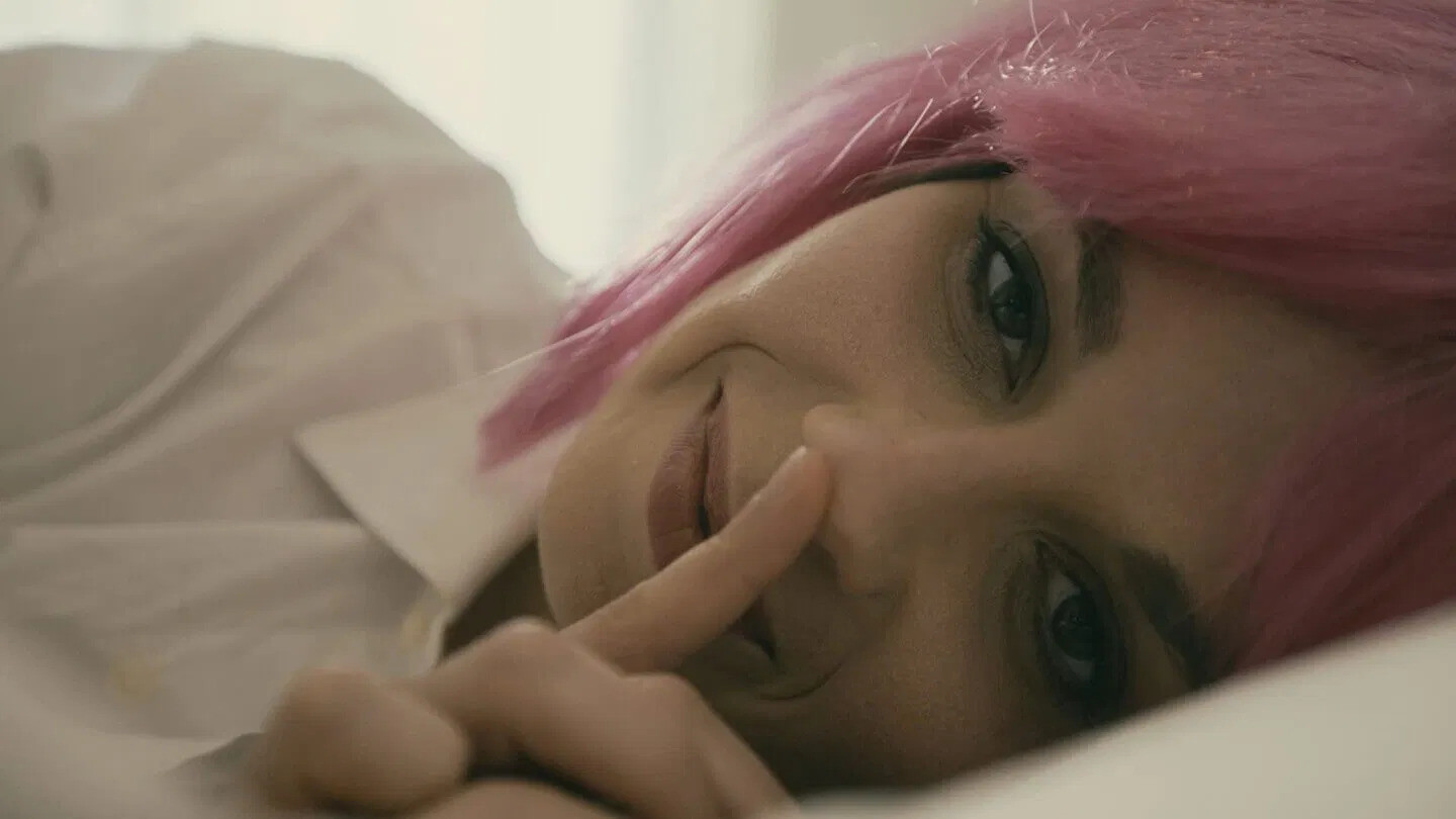 Backdrop for Anja - Real Love Girl