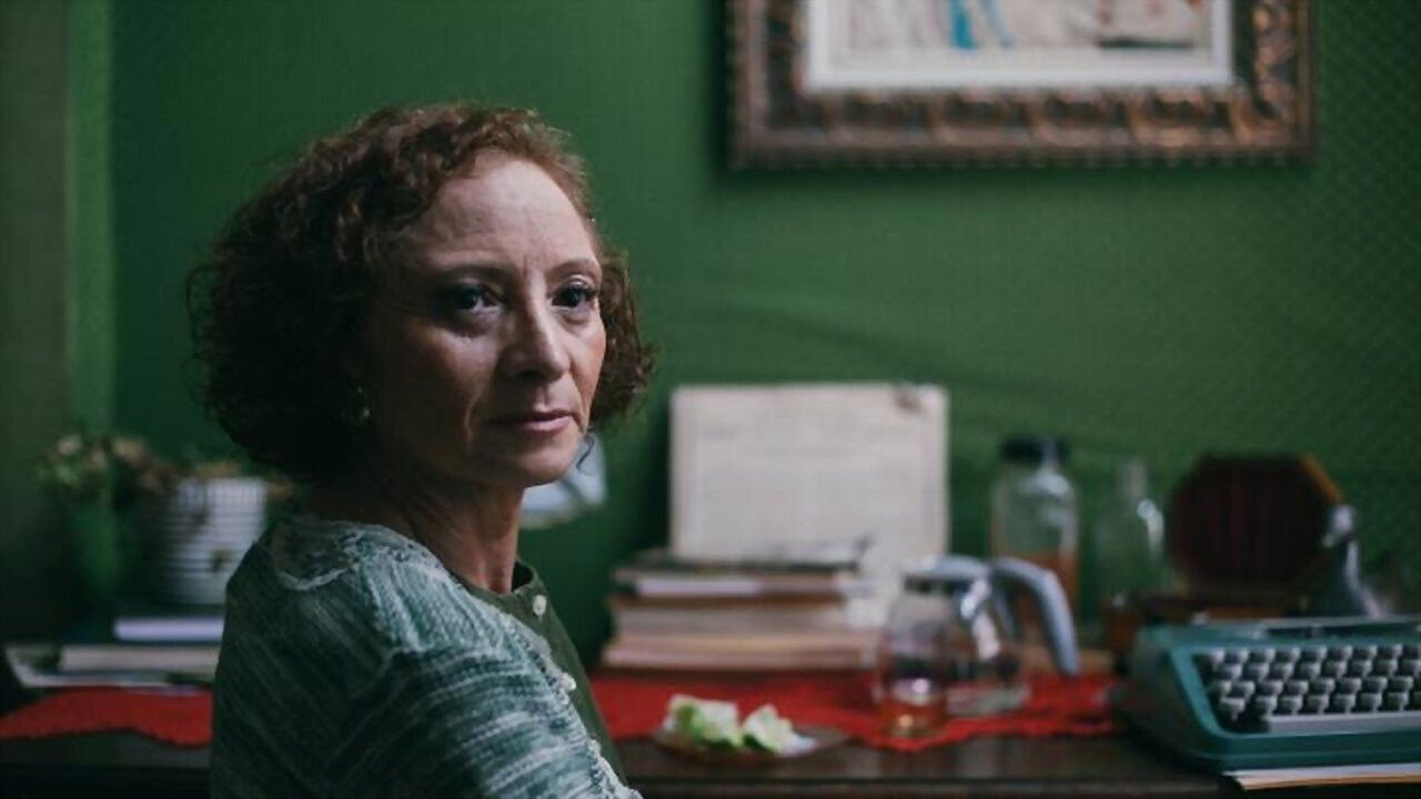 Backdrop for A Vingança da Bibliotecária