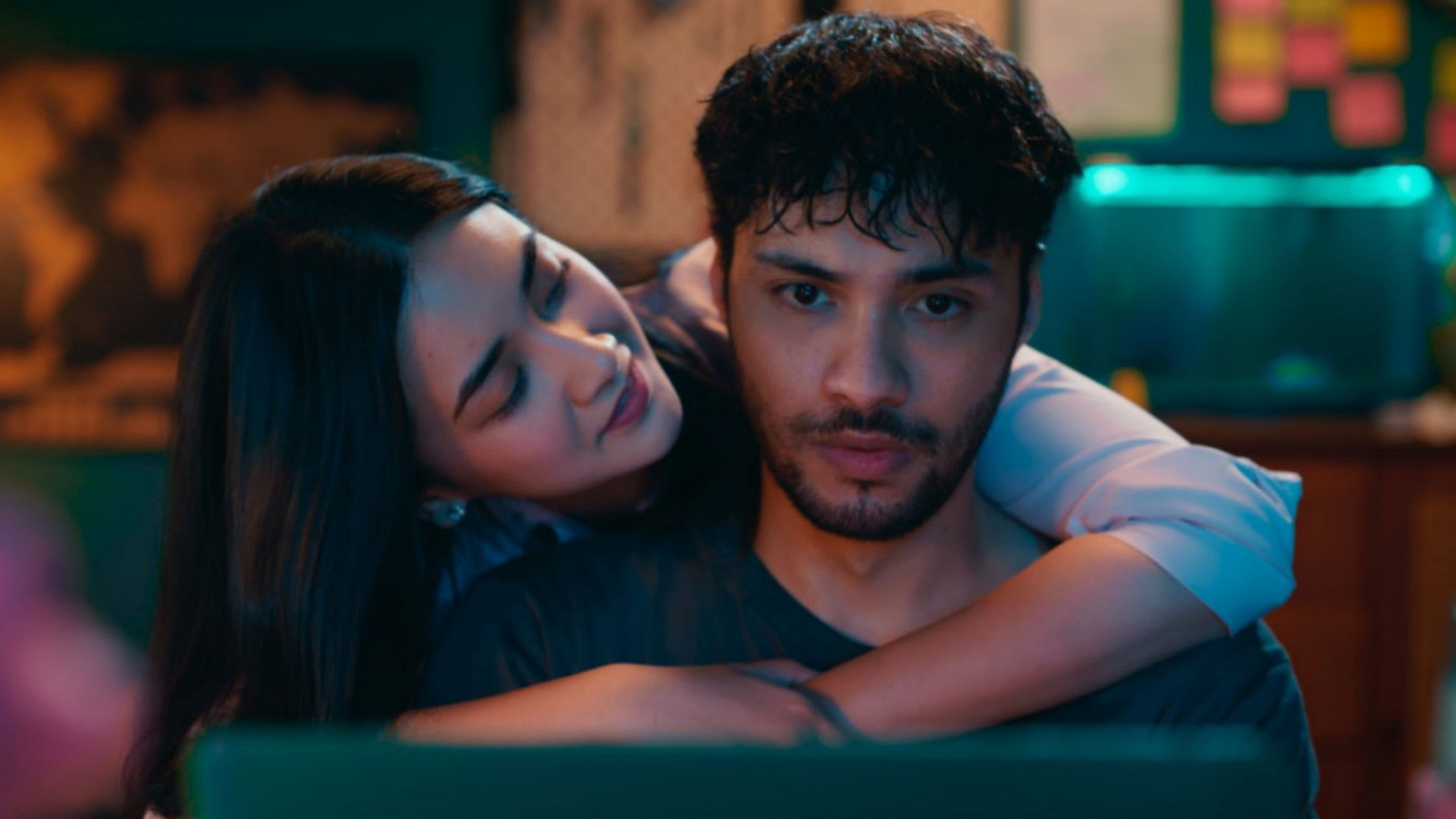 Backdrop for Cinta Tak Pernah Tepat Waktu