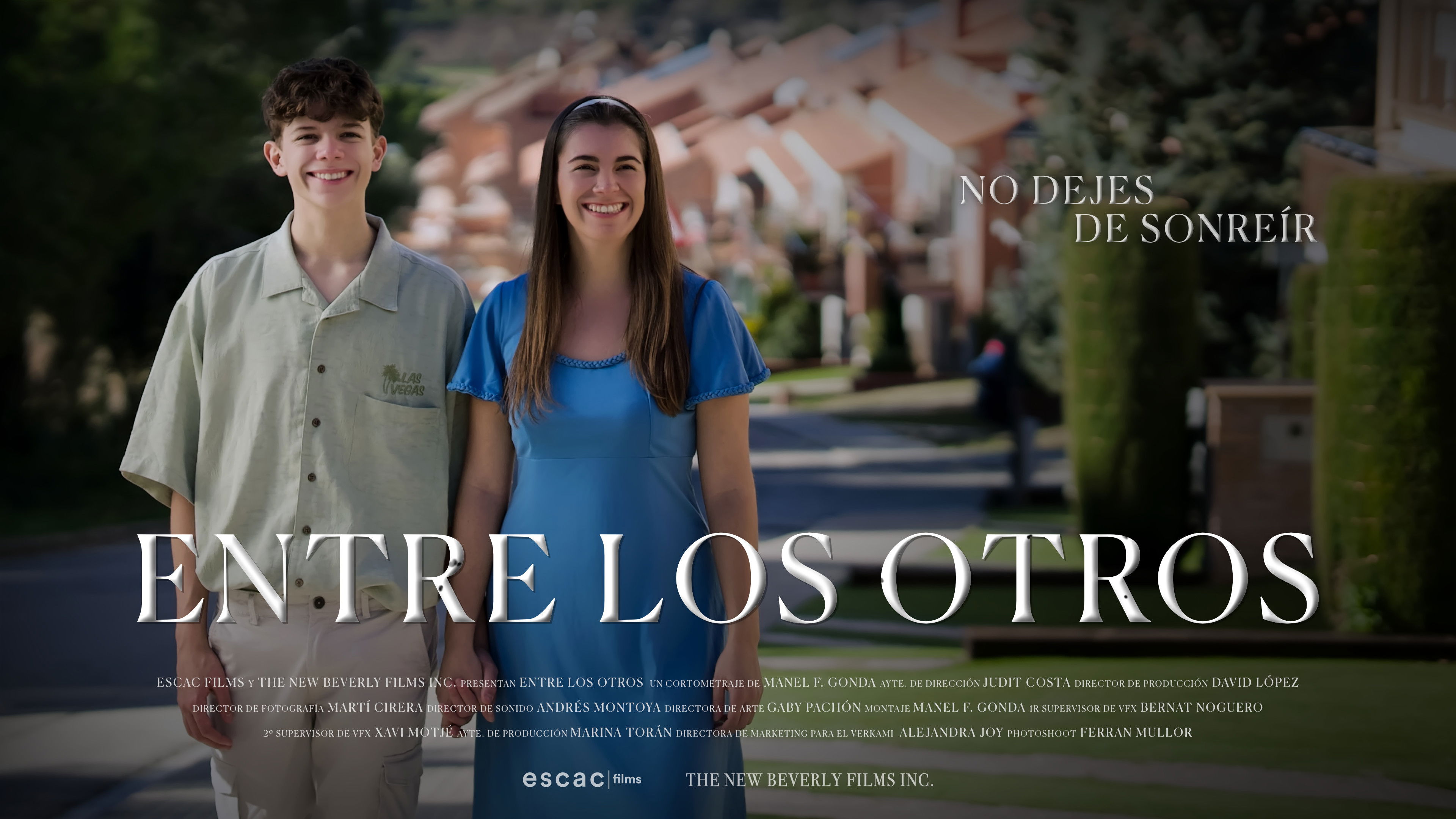 Backdrop for Entre Los Otros