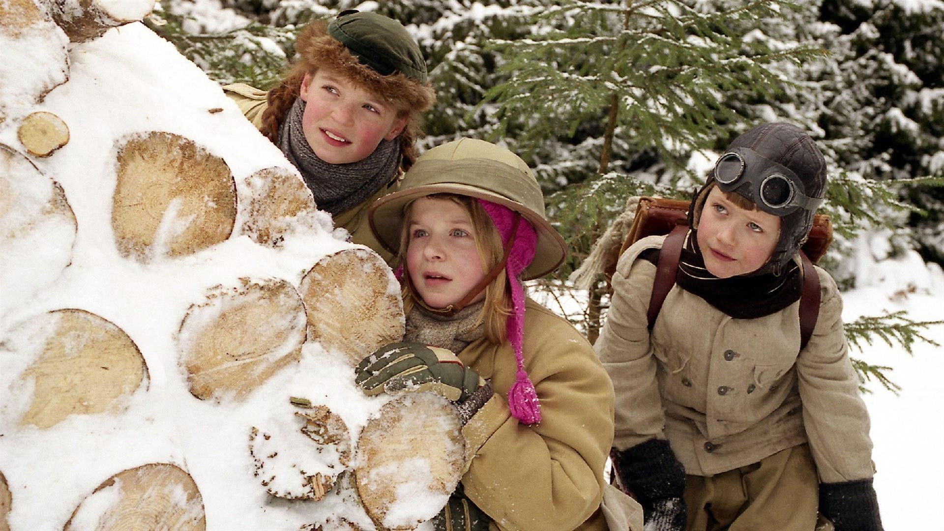 Backdrop for Stella and the Star of the Orient