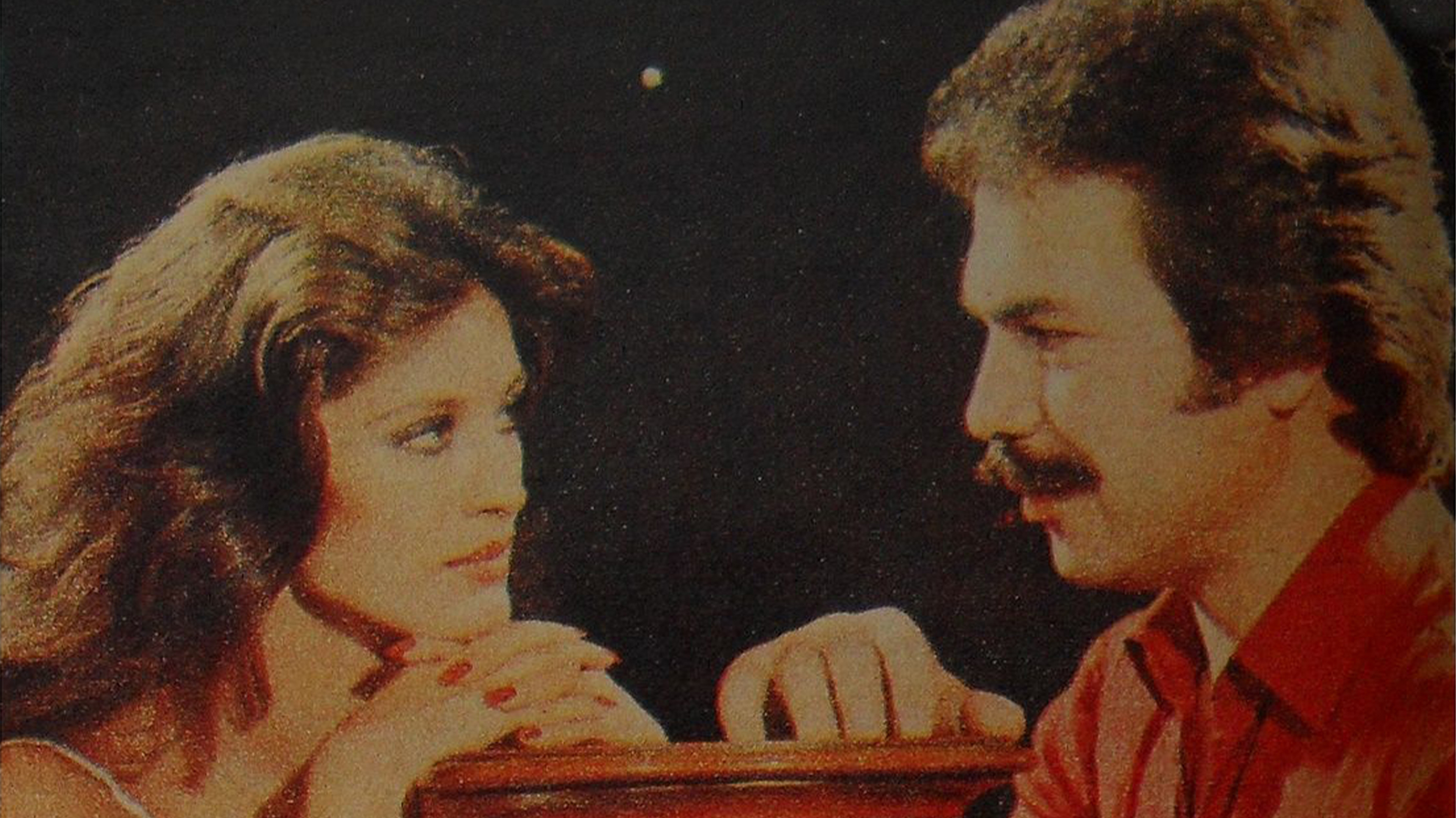 Backdrop for Kördüğüm