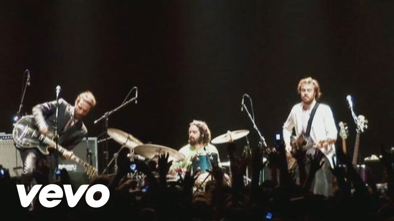 Backdrop for Além do que se Vê