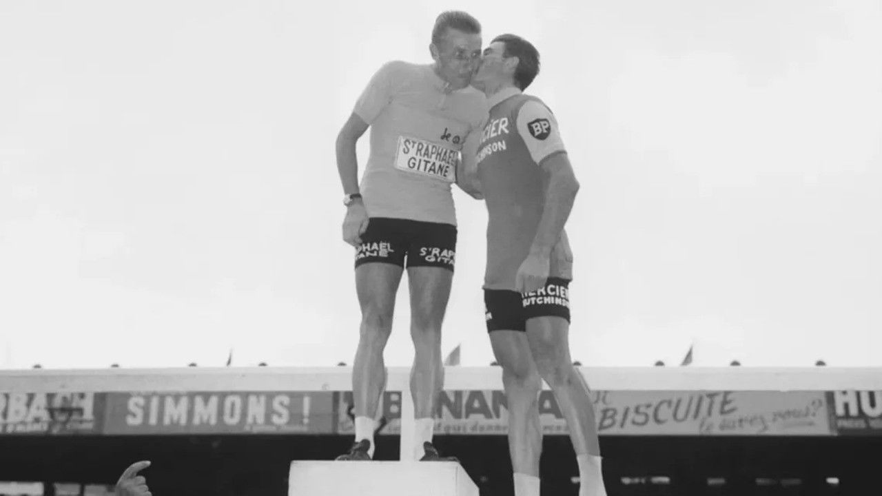 Backdrop for Dictionnaire amoureux du Tour de France