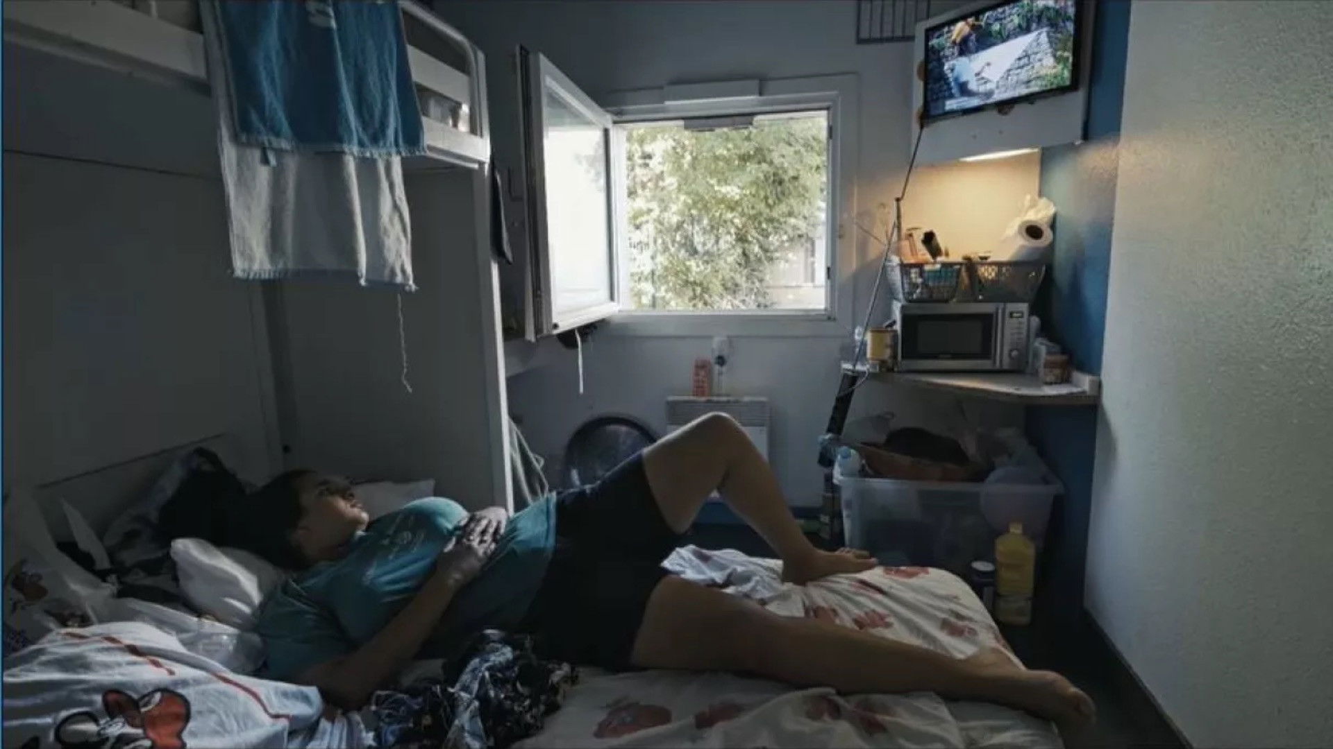 Backdrop for Une chambre à elle