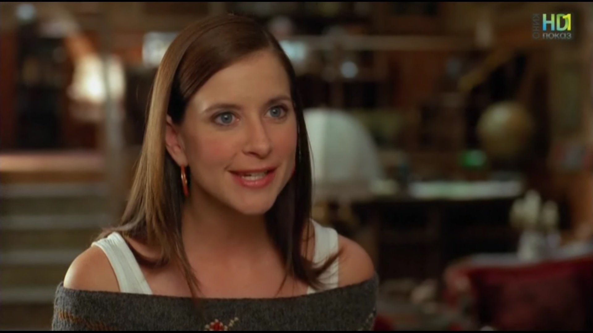 Backdrop for Mystery Woman: Game Time