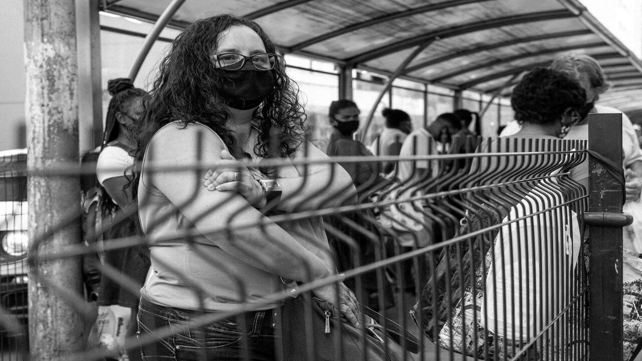 Backdrop for Por Favor, Socorro